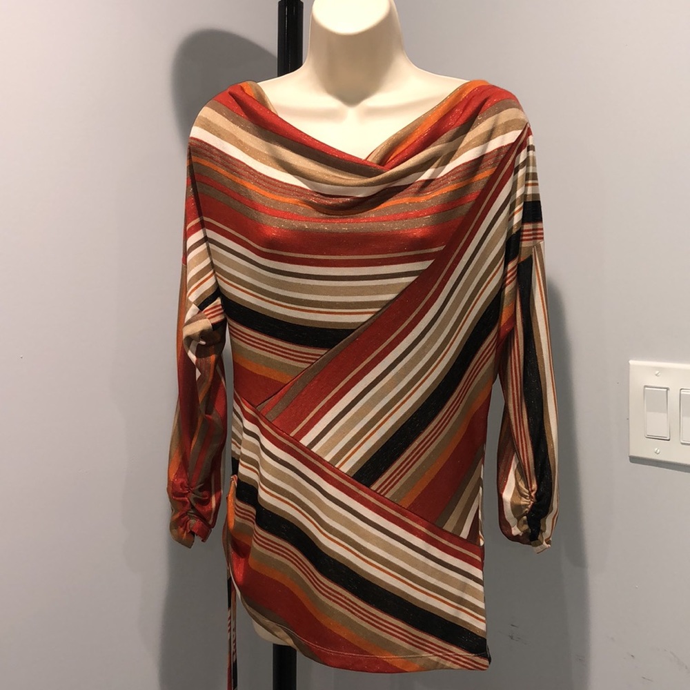 Beautiful Cache striped top